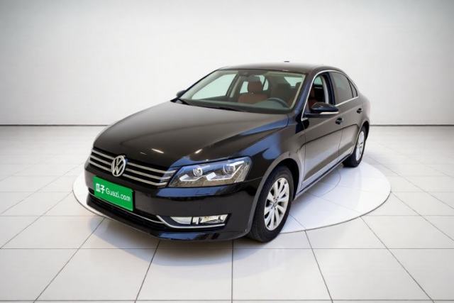 Ojetý Volkswagen Passat 2014 1.8TSI DSG Prestige Edition