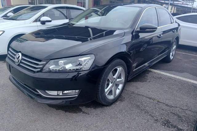 Ojetý Volkswagen Passat 2014 1.8TSI DSG Prestige Edition