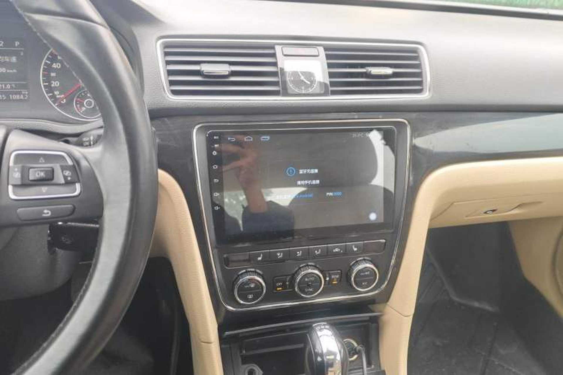 Used Volkswagen Passat 2014 1.8TSI DSG Prestige Edition Audio And AC Panel