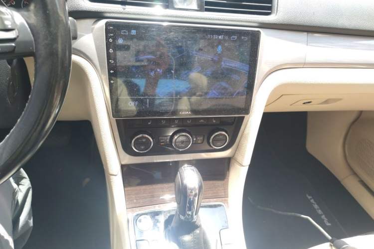 Used Volkswagen Passat 2014 1.8TSI DSG Prestige Edition Audio And AC Panel