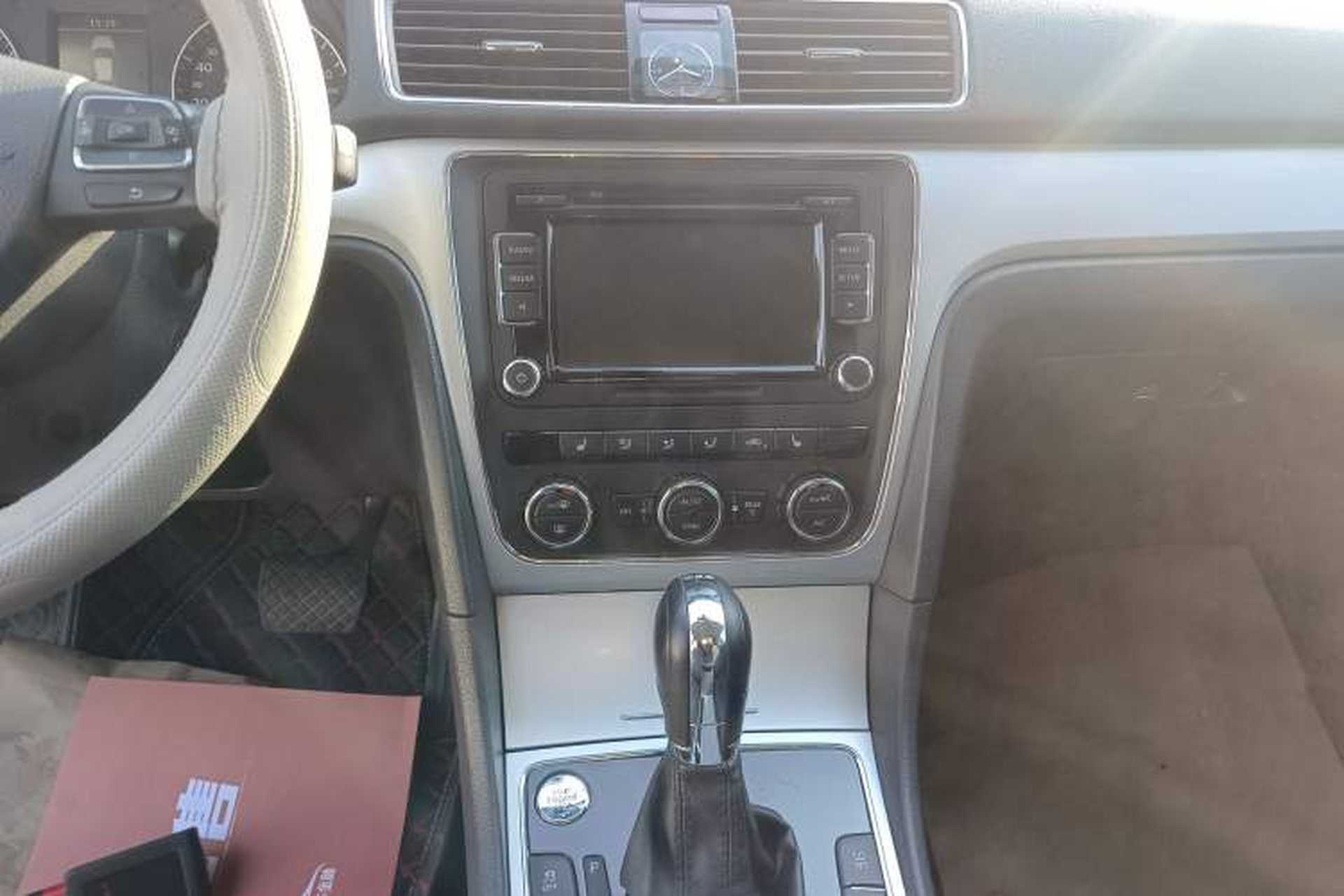 Used Volkswagen Passat 2014 1.8TSI DSG Prestige Edition Audio And AC Panel