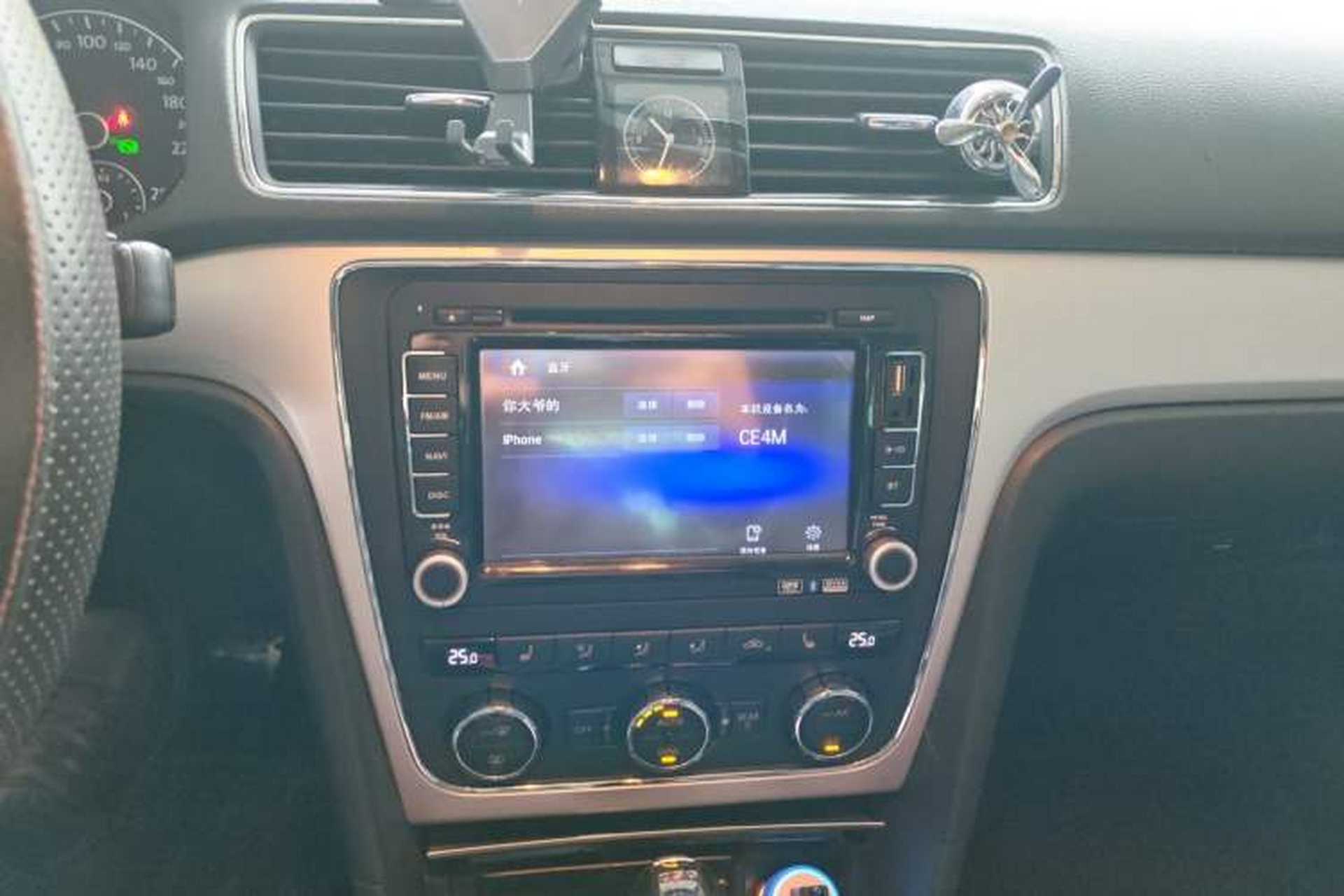 Used Volkswagen Passat 2014 1.8TSI DSG Prestige Edition Audio And AC Panel
