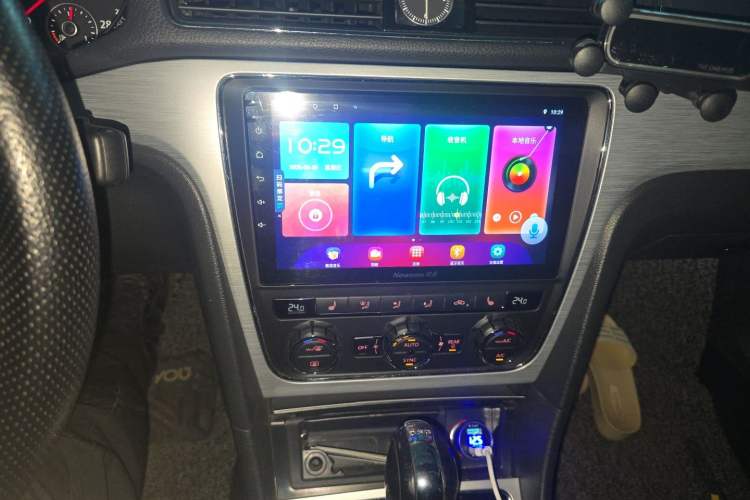 Used Volkswagen Passat 2014 1.8TSI DSG Prestige Edition Audio And AC Panel