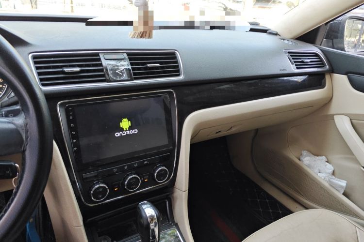 Used Volkswagen Passat 2014 1.8TSI Automatic Prestige Edition Audio And AC Panel