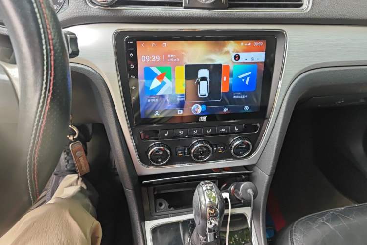 Used Volkswagen Passat 2014 1.8TSI DSG Prestige Edition Audio And AC Panel