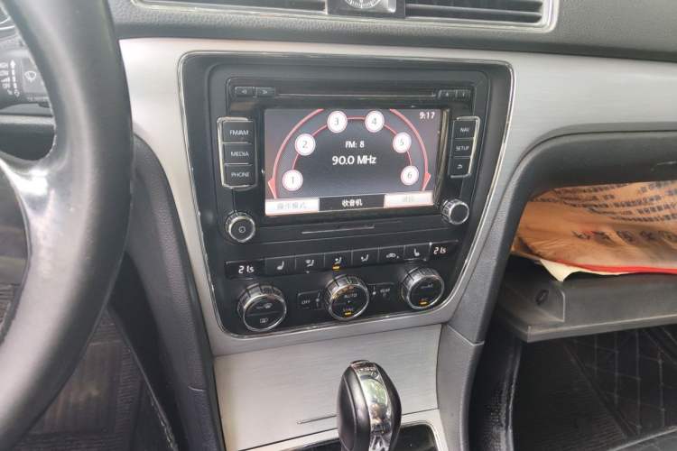 Used Volkswagen Passat 2014 1.8TSI DSG 30th Anniversary Edition Audio And AC Panel