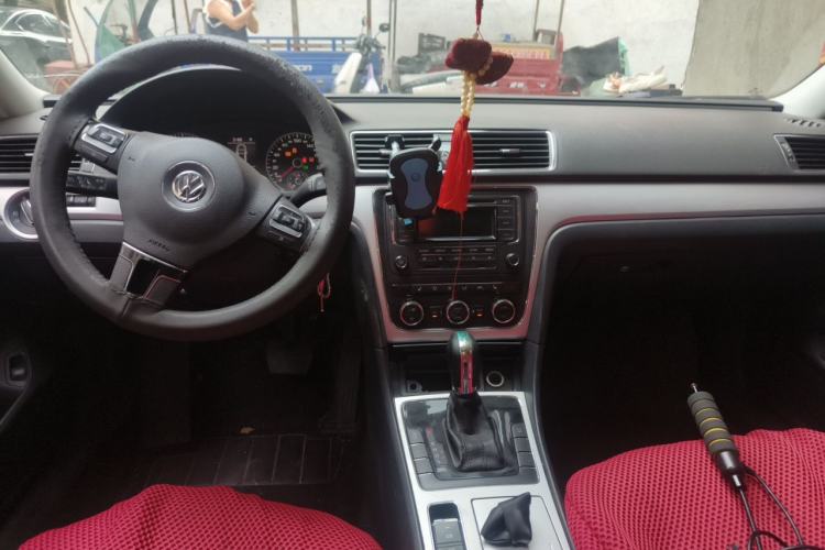 Used Volkswagen Passat 2014 1.8TSI DSG Prestige Edition Center Console