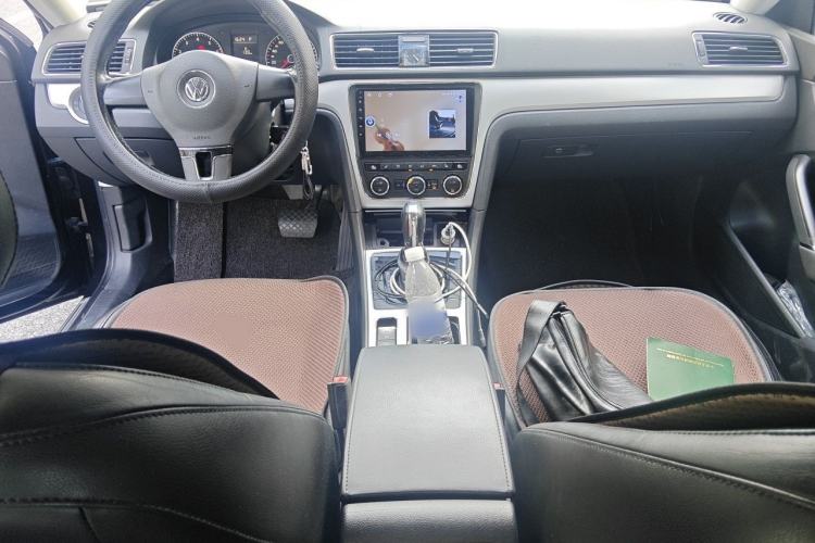 Used Volkswagen Passat 2014 1.8TSI DSG Prestige Edition Center Console
