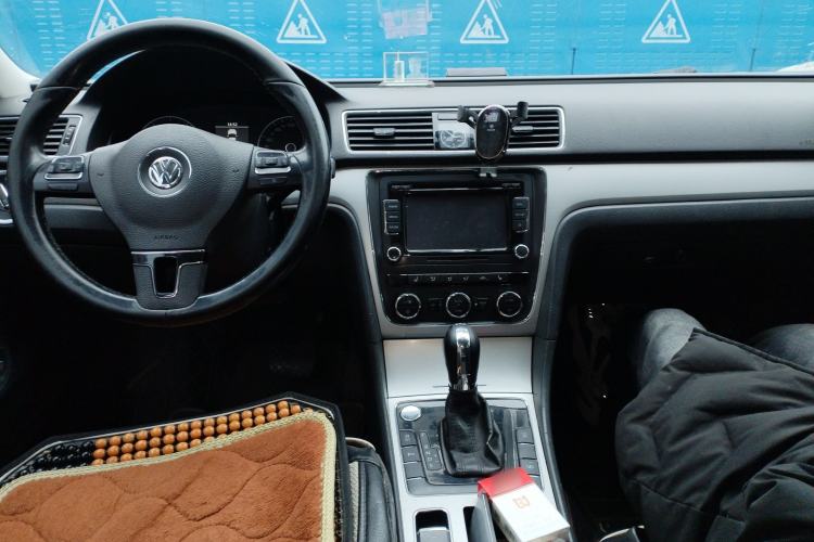 Used Volkswagen Passat 2014 1.8TSI DSG Prestige Edition Center Console