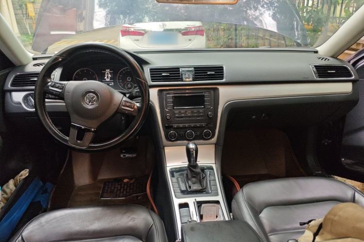 Used Volkswagen Passat 2014 1.8TSI DSG Prestige Edition Center Console