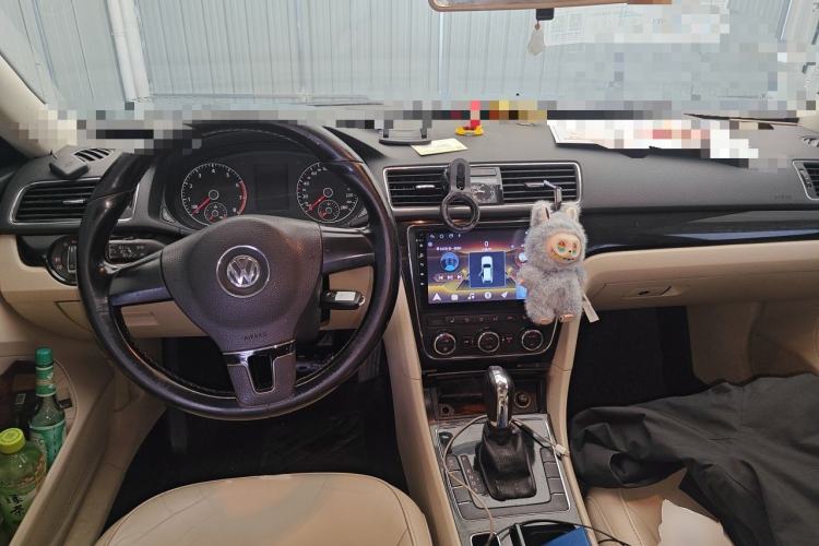 Used Volkswagen Passat 2014 1.8TSI DSG Prestige Edition Center Console