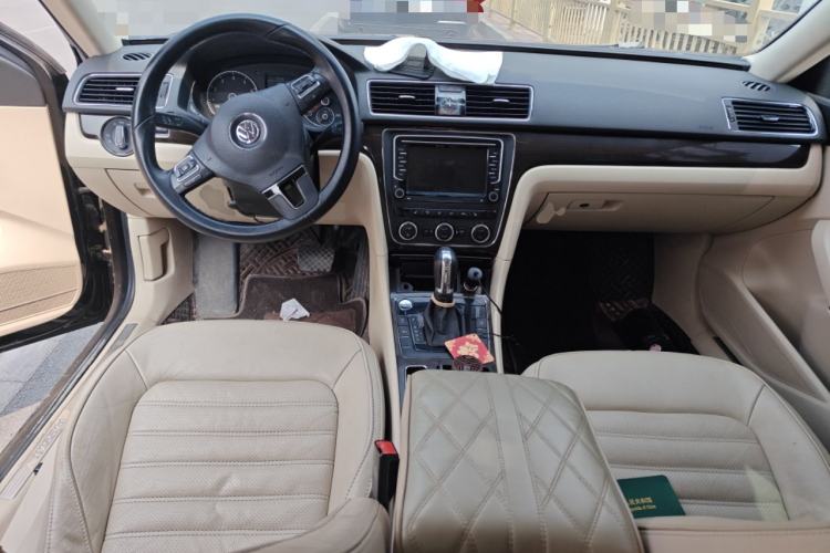 Used Volkswagen Passat 2014 1.8TSI DSG Prestige Edition Center Console