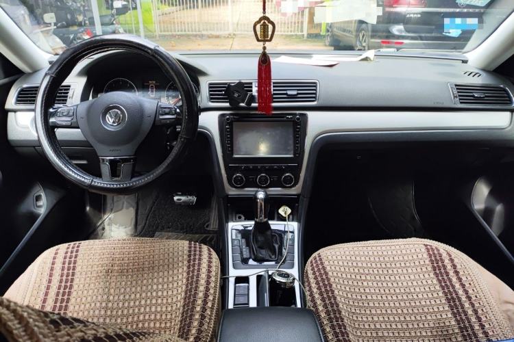 Used Volkswagen Passat 2014 1.8TSI DSG Prestige Edition Center Console