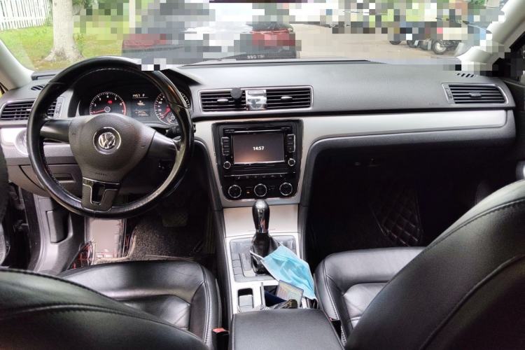 Used Volkswagen Passat 2014 1.8TSI DSG Prestige Edition Center Console