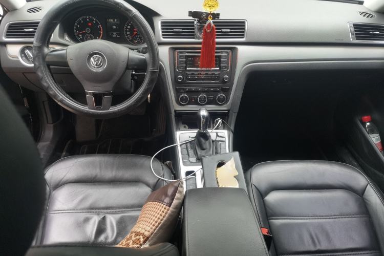 Used Volkswagen Passat 2014 1.8TSI DSG Prestige Edition Center Console