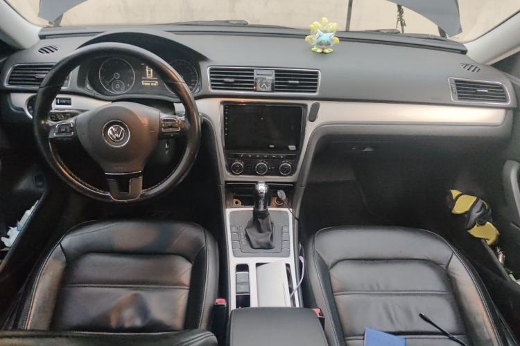 Used Volkswagen Passat 2014 1.8TSI DSG Prestige Edition Center Console