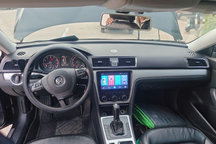 Used Volkswagen Passat 2014 1.8TSI DSG Prestige Edition Center Console