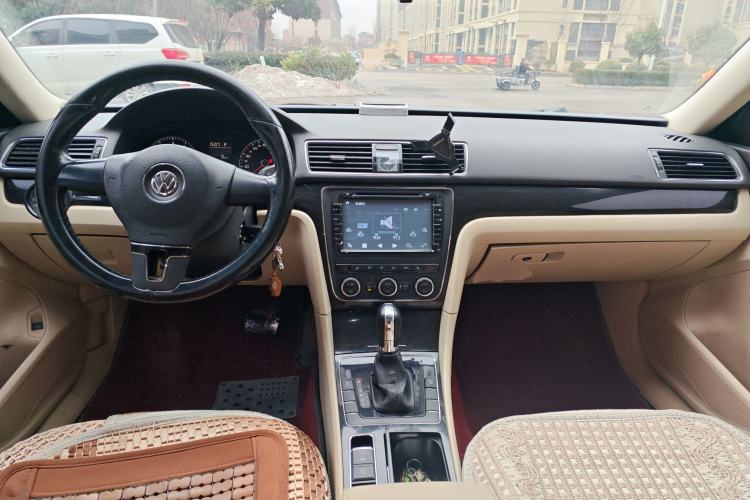 Used Volkswagen Passat 2014 1.8TSI DSG Prestige Edition Center Console