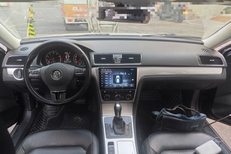 Used Volkswagen Passat 2014 1.8TSI DSG Prestige Edition Center Console