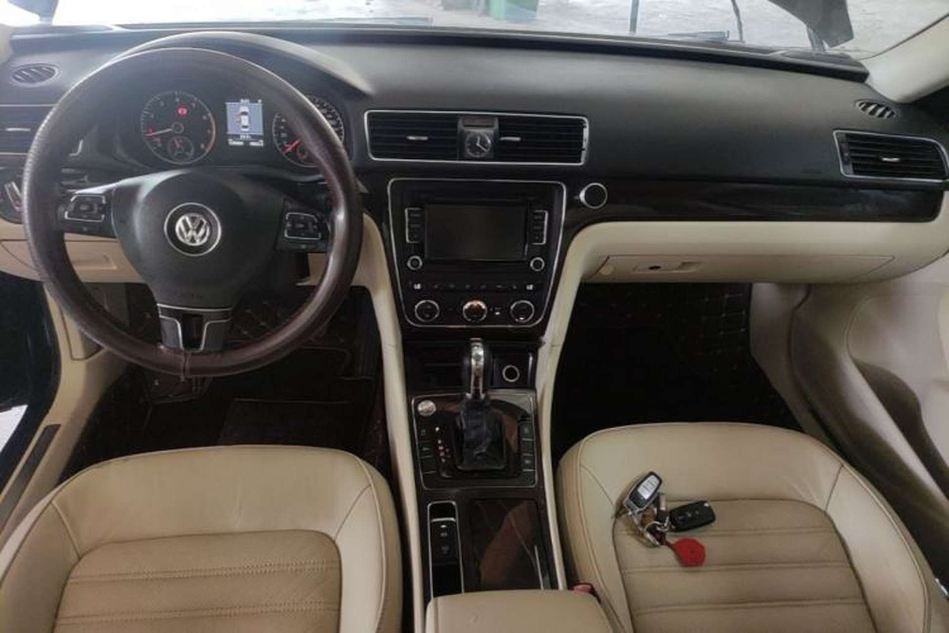 Used Volkswagen Passat 2014 2.0 TSI DSG Prestige Edition Center Console