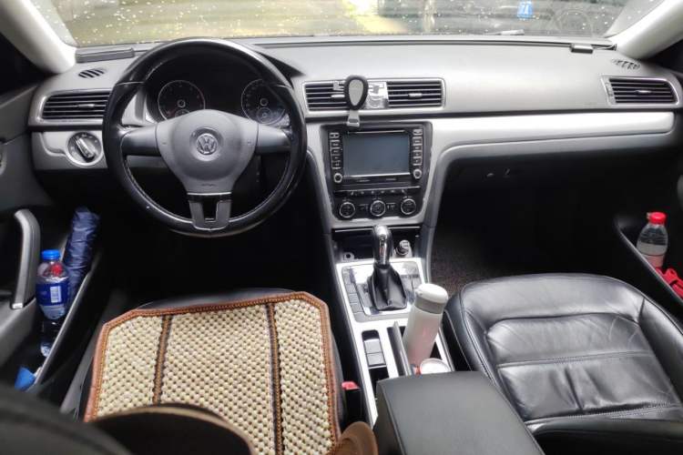 Used Volkswagen Passat 2014 1.4TSI DSG Prestige Edition Center Console