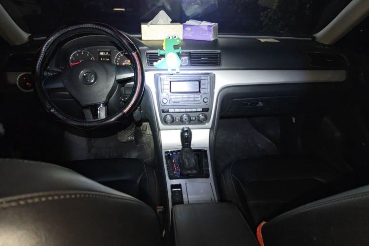Used Volkswagen Passat 2014 1.8TSI DSG Prestige Edition Center Console