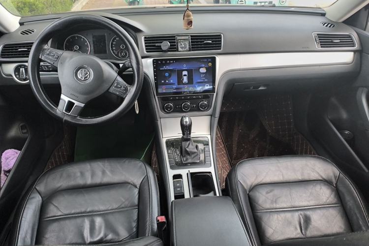Used Volkswagen Passat 2014 1.8TSI DSG Prestige Edition Center Console