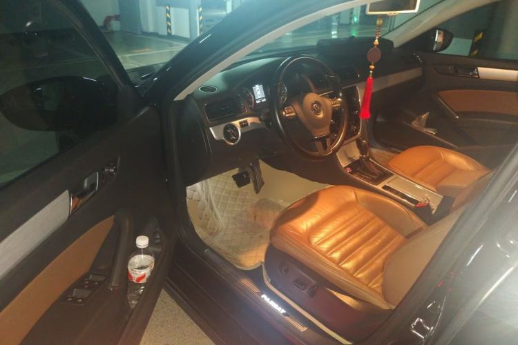 Used Volkswagen Passat 2014 1.8TSI DSG Prestige Edition Driver Seat
