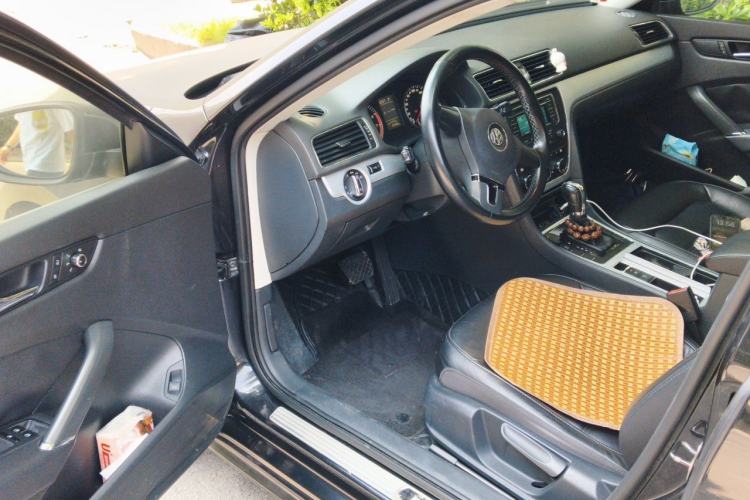 Used Volkswagen Passat 2014 1.8TSI DSG Prestige Edition Driver Seat