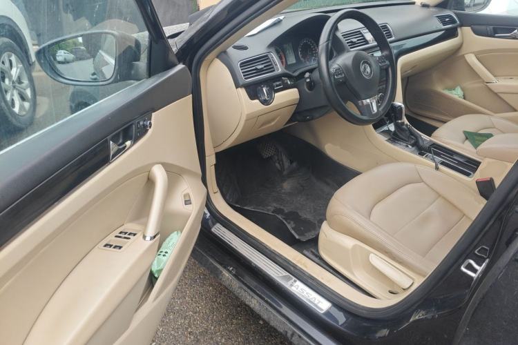 Used Volkswagen Passat 2014 1.8TSI DSG Prestige Edition Driver Seat