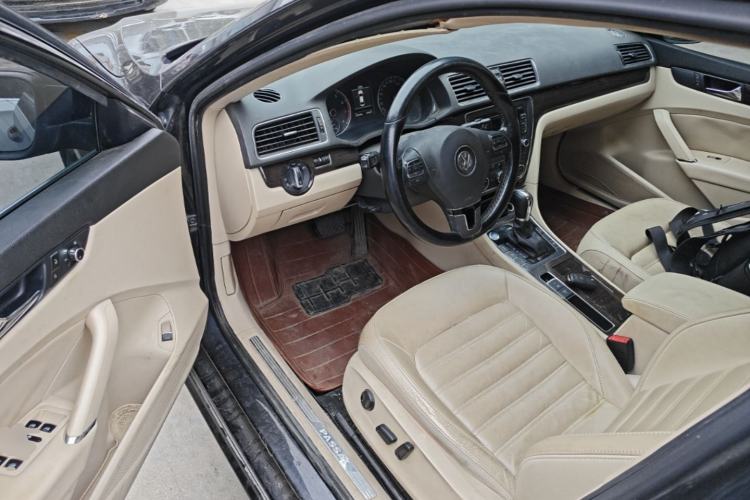 Used Volkswagen Passat 2014 1.8TSI DSG Prestige Edition Driver Seat