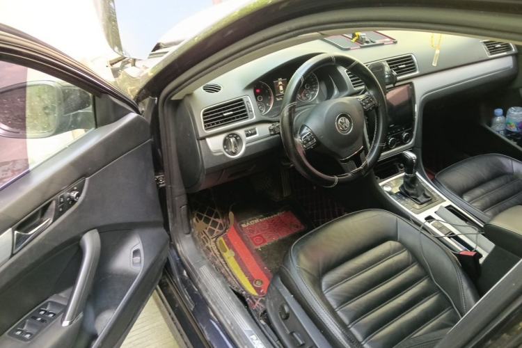 Used Volkswagen Passat 2014 1.8TSI DSG Prestige Edition Driver Seat