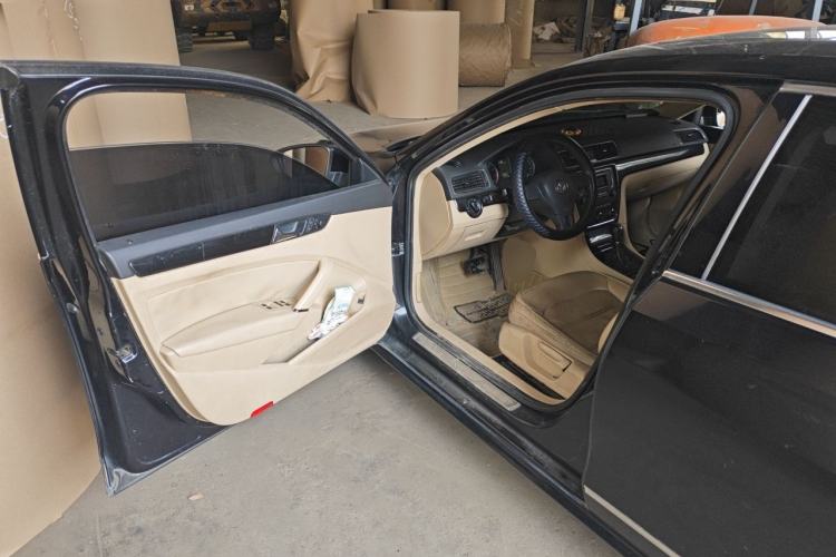 Used Volkswagen Passat 2014 1.8TSI Automatic Prestige Edition Driver Seat