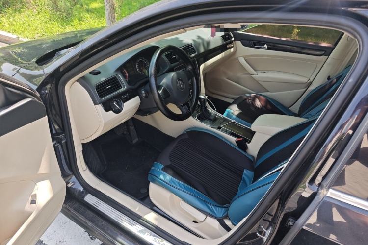 Used Volkswagen Passat 2014 1.8TSI DSG Prestige Edition Driver Seat