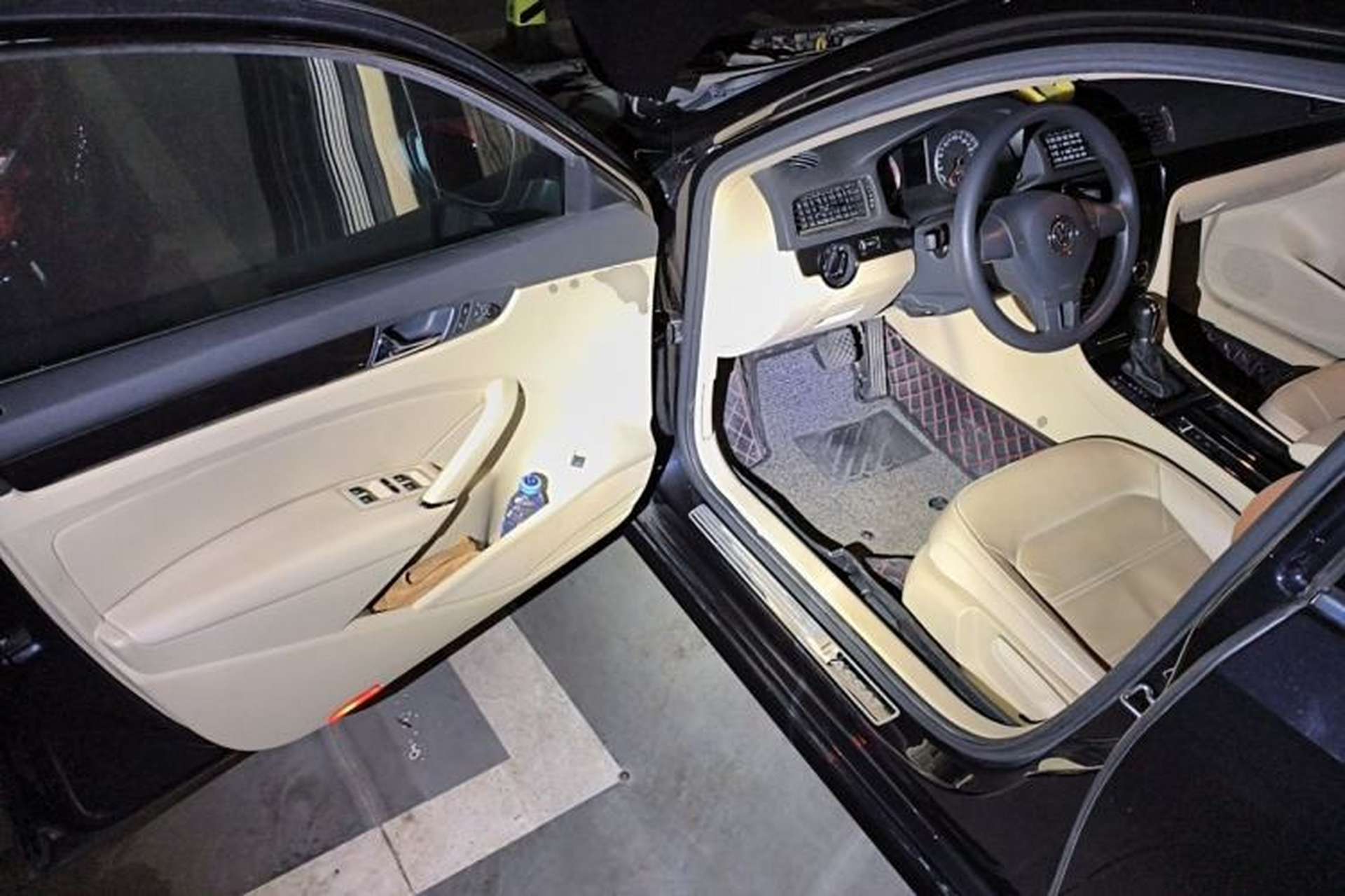 Used Volkswagen Passat 2014 1.4TSI DSG Prestige Edition Driver Seat