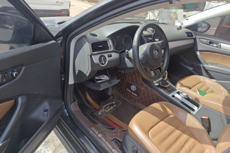 Used Volkswagen Passat 2014 1.8TSI DSG Prestige Edition Driver Seat
