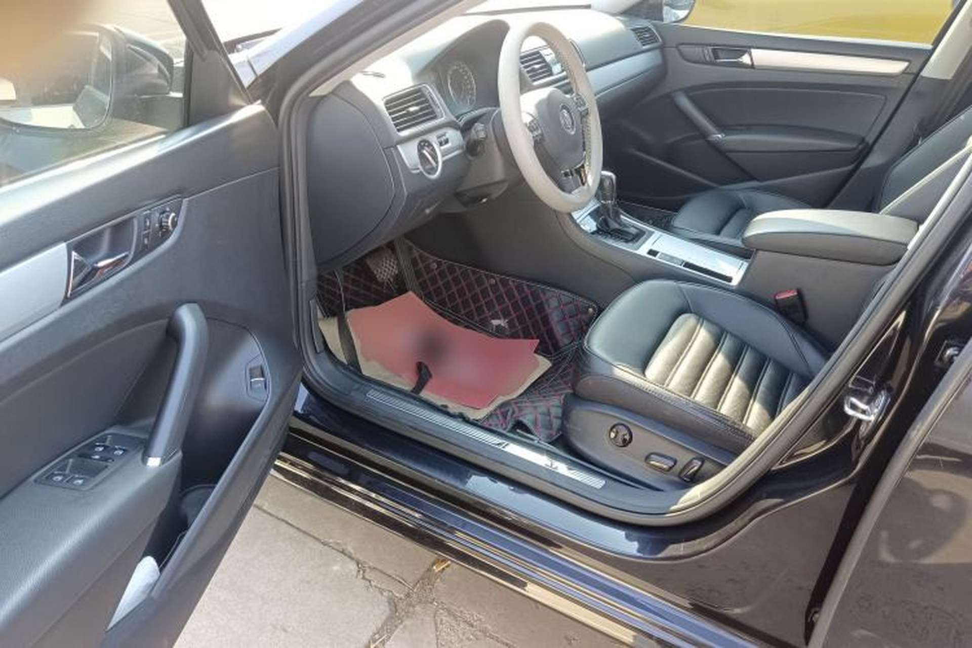 Used Volkswagen Passat 2014 1.8TSI DSG Prestige Edition Driver Seat