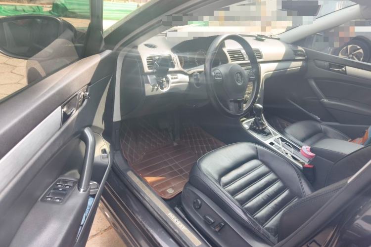 Used Volkswagen Passat 2014 1.8TSI DSG Prestige Edition Driver Seat