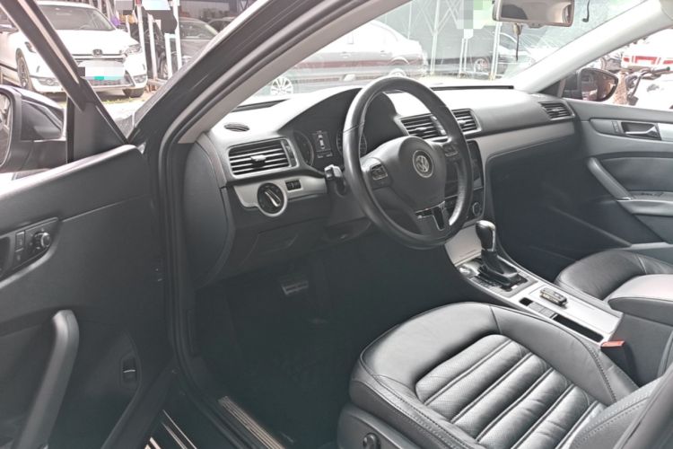 Used Volkswagen Passat 2014 2.0 TSI DSG Prestige Edition Driver Seat