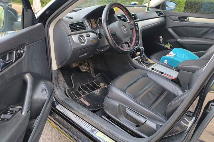 Used Volkswagen Passat 2014 1.8TSI DSG Prestige Edition Driver Seat