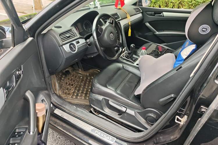 Used Volkswagen Passat 2014 1.4TSI Manual Prestige Edition Driver Seat
