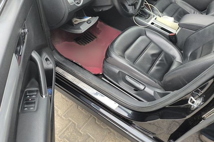 Used Volkswagen Passat 2014 1.8TSI DSG Prestige Edition Driver Seat