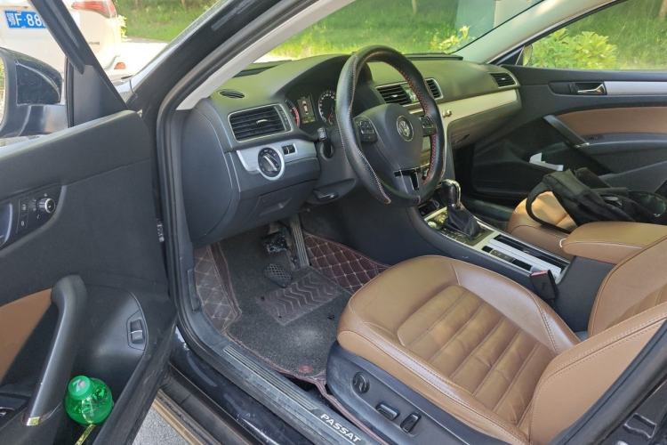 Used Volkswagen Passat 2014 1.8TSI DSG Prestige Edition Driver Seat