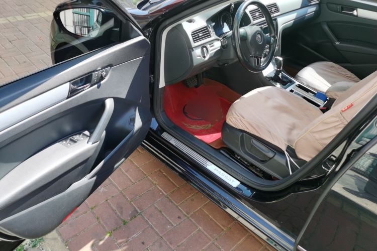 Used Volkswagen Passat 2014 1.8TSI DSG Prestige Edition Driver Seat
