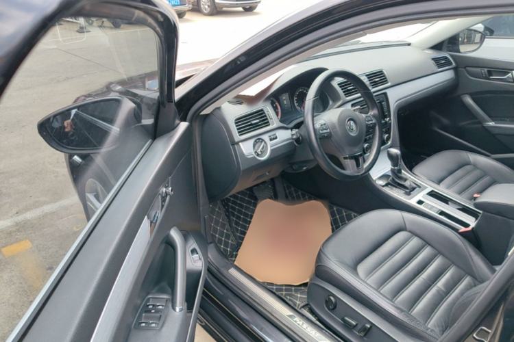 Used Volkswagen Passat 2014 1.8TSI DSG Prestige Edition Driver Seat