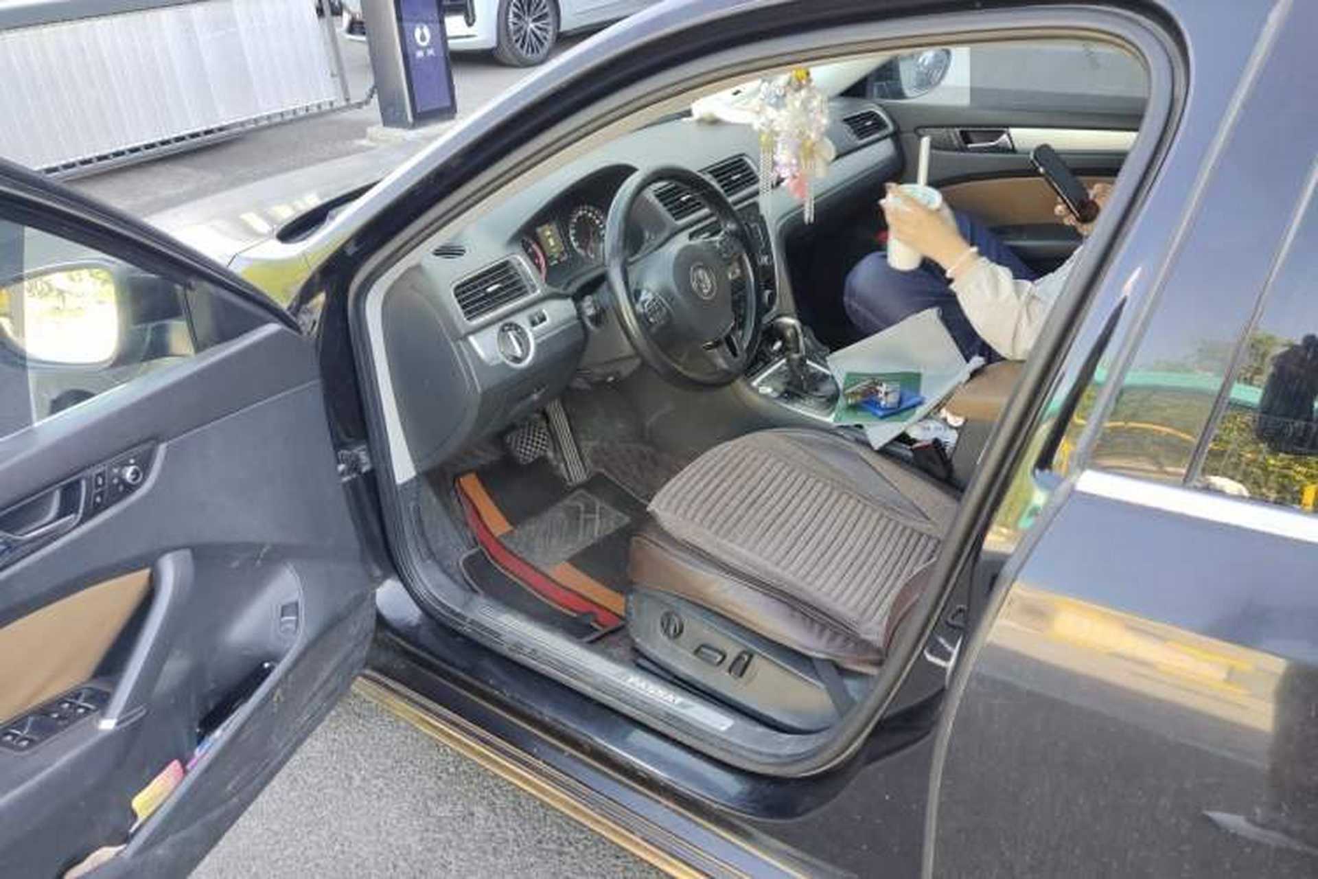 Used Volkswagen Passat 2014 2.0 TSI DSG Prestige Navigation Edition Driver Seat
