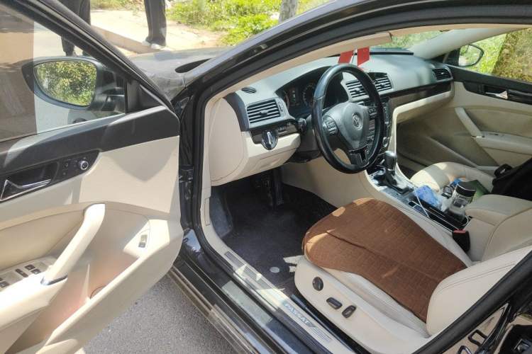 Used Volkswagen Passat 2014 1.8TSI DSG Prestige Edition Driver Seat