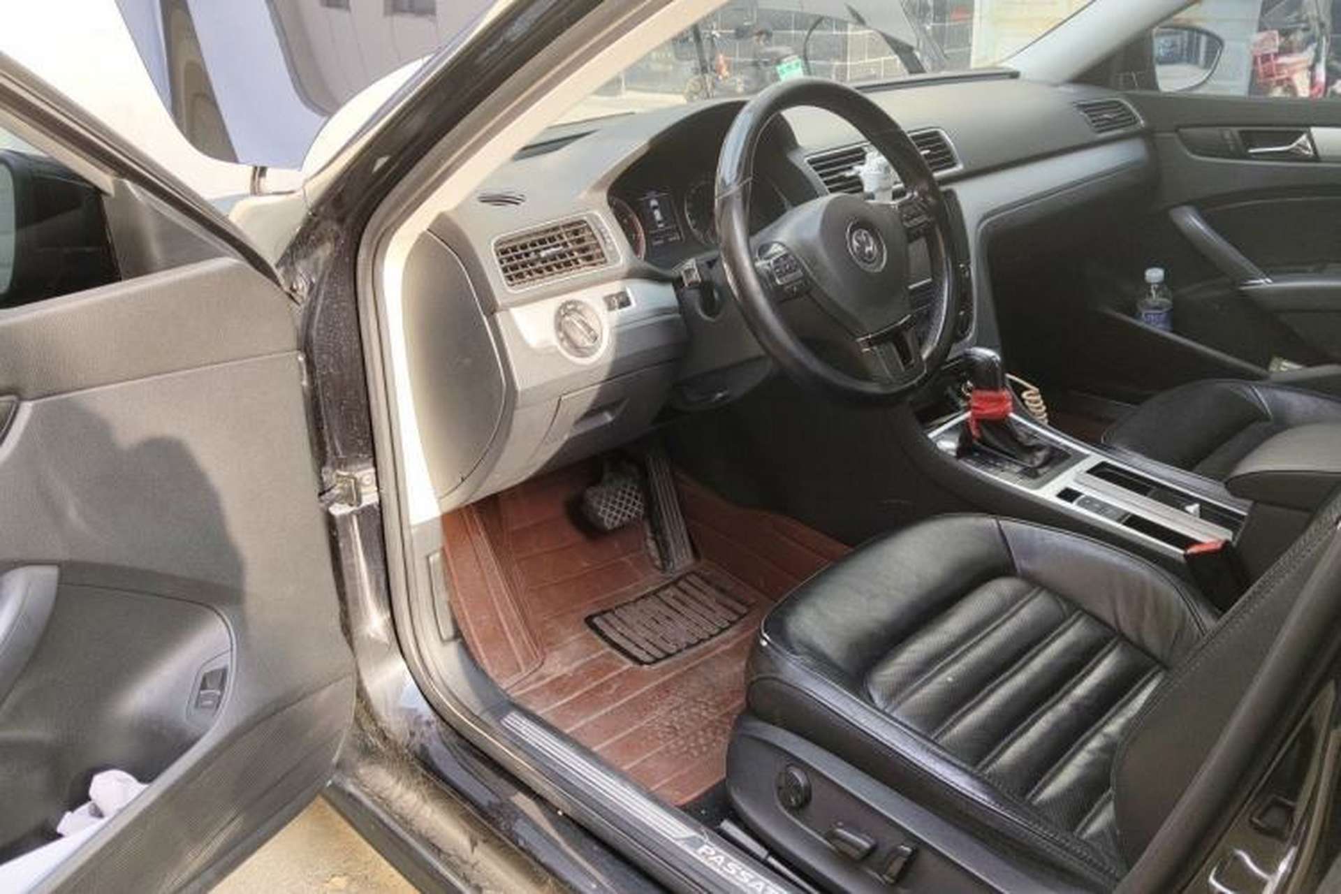 Used Volkswagen Passat 2014 1.8TSI DSG Prestige Edition Driver Seat