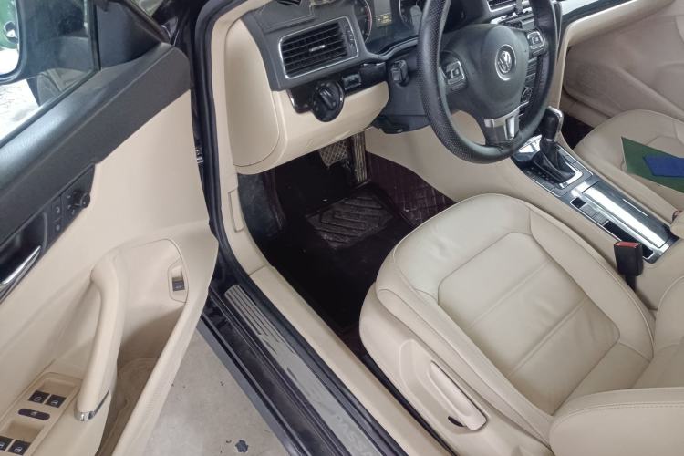 Used Volkswagen Passat 2014 1.4TSI DSG Prestige Edition Driver Seat