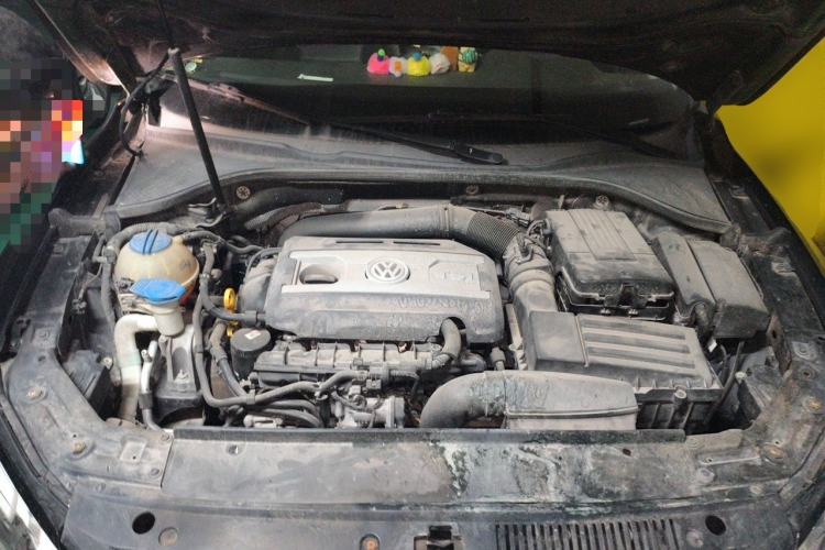 Used Volkswagen Passat 2014 1.8TSI Automatic Prestige Edition Engine Bay